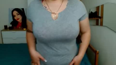 Leila online show from February 12, 5:24 am