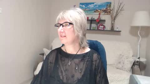 Leila Kinky online show from January 17, 12:10 pm