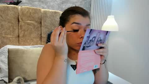 leilapons online show from October 31, 5:03 pm