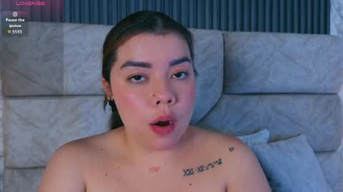 leilapons online show from May 21, 4:47 pm