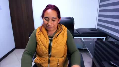 Leila online show from August 1, 12:26 pm