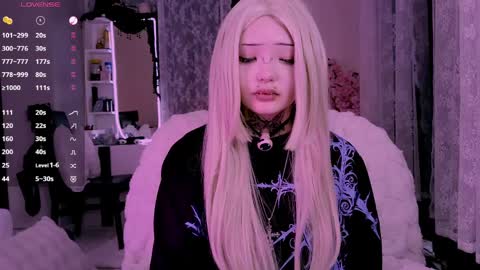 Snapshot of lein_bone chatting on April 9, 12:10 am Lein online show from April 9, 12:10 am