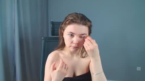 Leksa online show from April 13, 9:20 pm