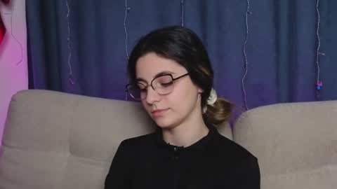 Snapshot of lelahcaminero chatting on November 16, 7:30 pm Alexandria online show from November 16, 7:30 pm