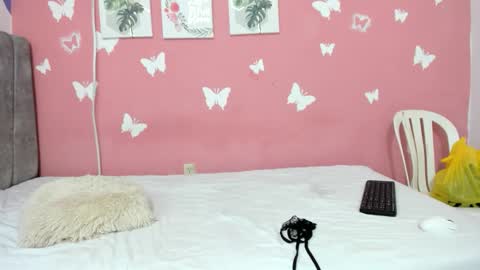 Snapshot of lelany_evans chatting on December 16, 6:13 pm lelany_evans online show from December 16, 6:13 pm