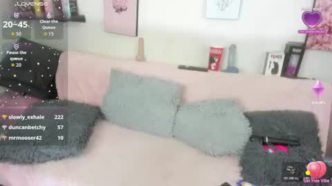 lele_699 online show from June 25, 6:18 am