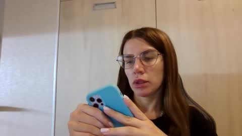 lena6122000 online show from September 22, 7:05 pm