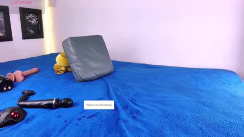 Lenaandwilliam online show from September 29, 8:02 pm