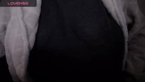 Snapshot of lenagolden chatting on October 21, 10:05 am lenagolden online show from October 21, 10:05 am