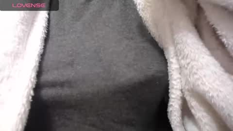 Snapshot of lenagolden chatting on October 29, 12:18 pm lenagolden online show from October 29, 12:18 pm