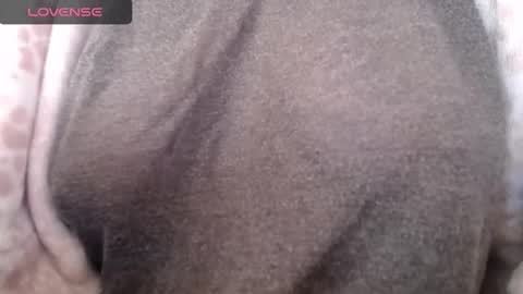 Snapshot of lenagolden chatting on November 15, 11:40 am lenagolden online show from November 15, 11:40 am