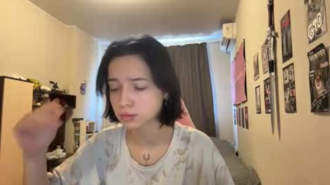 Kate online show from March 16, 9:02 am