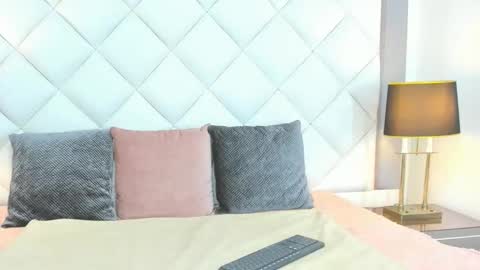  lena laurent  online show from October 14, 4:41 pm