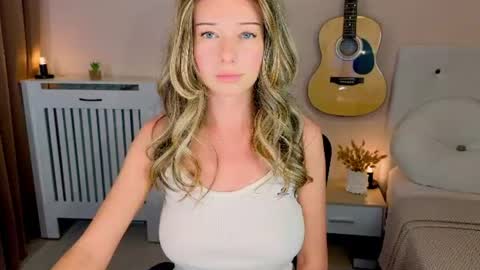 Lena online show from June 8, 11:54 am