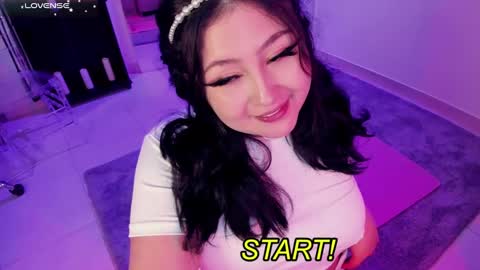 Snapshot of lenasweetx chatting on January 10, 6:42 am Lenna Kang online show from January 10, 6:42 am