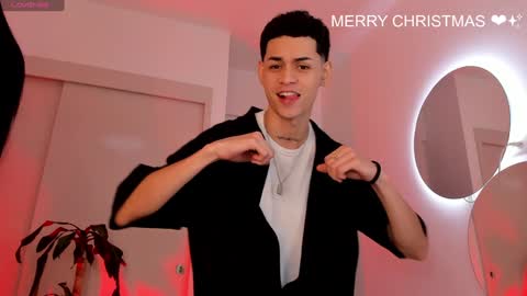 Snapshot of lennercollins_ chatting on January 1, 10:00 am Lenner INDEPENDENT MODEL online show from January 1, 10:00 am