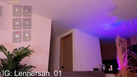 Snapshot of lennercollins_ chatting on February 27, 9:00 am Lenner INDEPENDENT MODEL online show from February 27, 9:00 am