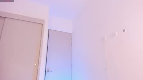 Snapshot of lennercollins_ chatting on December 3, 8:12 am Lenner INDEPENDENT MODEL online show from December 3, 8:12 am