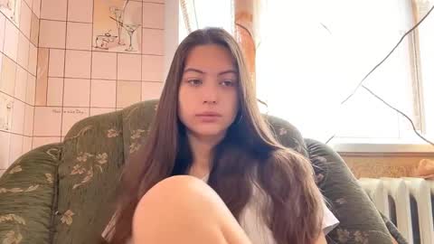 Snapshot of lenniepennachio chatting on April 29, 4:49 am Hellomy name is Natalyits my first day here nice to meet you Give me 50 thumbs ups online show from April 29, 4:49 am