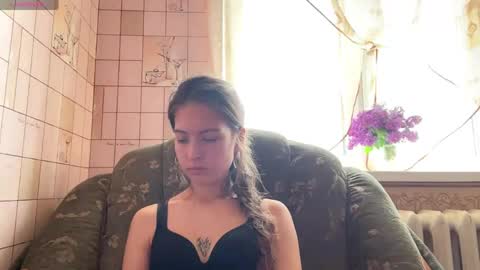 Snapshot of lenniepennachio chatting on May 17, 9:38 am Hellomy name is Natalyits my first day here nice to meet you Give me 50 thumbs ups online show from May 17, 9:38 am