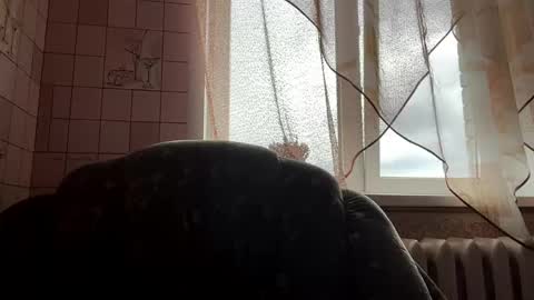 Snapshot of lenniepennachio chatting on May 28, 6:00 am Hellomy name is Natalyits my first day here nice to meet you Give me 50 thumbs ups online show from May 28, 6:00 am