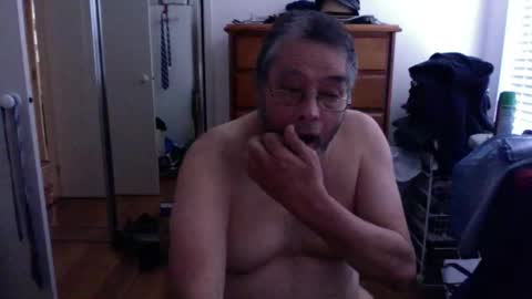 Snapshot of lennyfife chatting on December 16, 7:54 pm Pussylicker online show from December 16, 7:54 pm