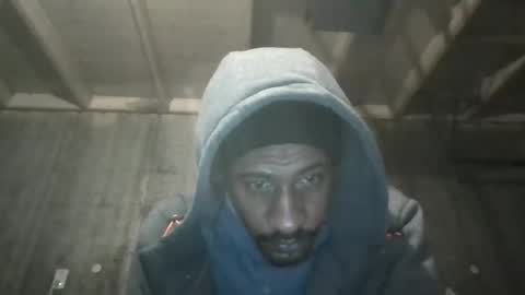 Snapshot of leo199984 chatting on December 7, 4:31 am leo199984 online show from December 7, 4:31 am