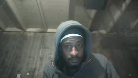 Snapshot of leo199984 chatting on December 22, 3:44 am leo199984 online show from December 22, 3:44 am