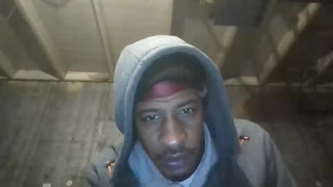 Snapshot of leo199984 chatting on December 25, 3:08 am leo199984 online show from December 25, 3:08 am