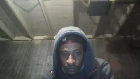 Snapshot of leo199984 chatting on December 29, 5:42 am leo199984 online show from December 29, 5:42 am