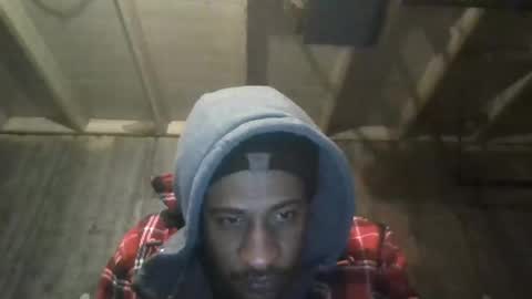 Snapshot of leo199984 chatting on January 1, 5:01 am leo199984 online show from January 1, 5:01 am