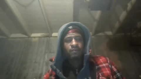 Snapshot of leo199984 chatting on January 30, 4:27 am leo199984 online show from January 30, 4:27 am