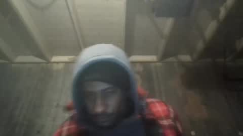 Snapshot of leo199984 chatting on February 20, 4:18 am leo199984 online show from February 20, 4:18 am