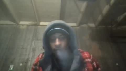 Snapshot of leo199984 chatting on February 23, 4:50 am leo199984 online show from February 23, 4:50 am