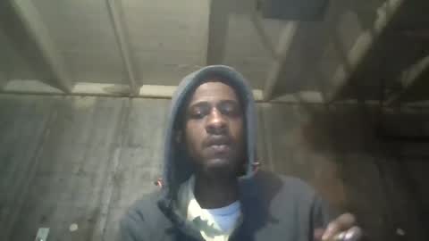 Snapshot of leo199984 chatting on March 3, 2:15 am leo199984 online show from March 3, 2:15 am