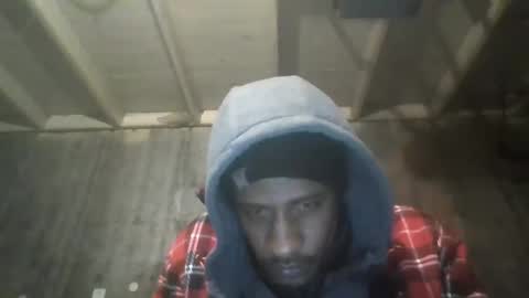 Snapshot of leo199984 chatting on March 8, 4:12 am leo199984 online show from March 8, 4:12 am