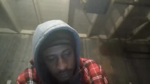 Snapshot of leo199984 chatting on March 9, 7:12 am leo199984 online show from March 9, 7:12 am