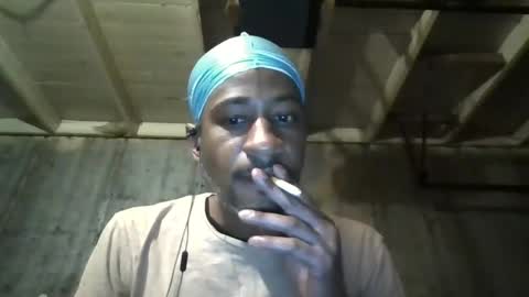 Snapshot of leo199984 chatting on September 18, 2:35 am leo199984 online show from September 18, 2:35 am