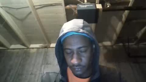 Snapshot of leo199984 chatting on October 21, 2:23 am leo199984 online show from October 21, 2:23 am