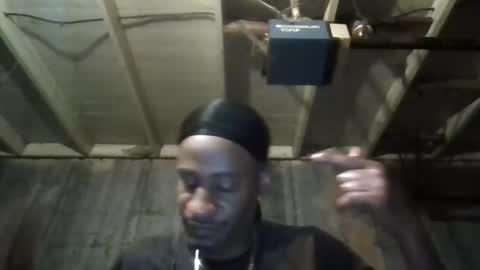 Snapshot of leo199984 chatting on November 30, 6:39 am leo199984 online show from November 30, 6:39 am