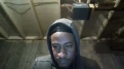 Snapshot of leo199984 chatting on December 1, 3:22 am leo199984 online show from December 1, 3:22 am