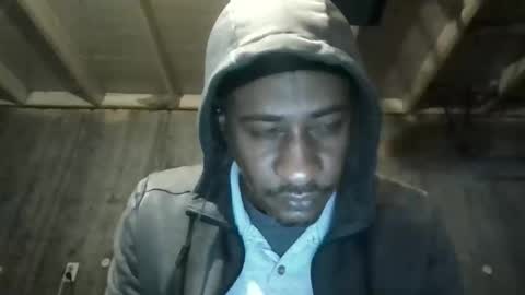 Snapshot of leo199984 chatting on December 3, 3:36 am leo199984 online show from December 3, 3:36 am