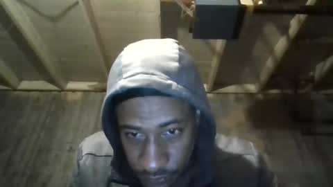 Snapshot of leo199984 chatting on December 4, 4:00 am leo199984 online show from December 4, 4:00 am