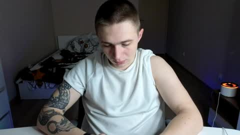 Snapshot of leo__miller chatting on May 8, 1:11 am LEO online show from May 8, 1:11 am