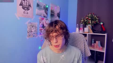 Leo online show from December 17, 4:24 pm