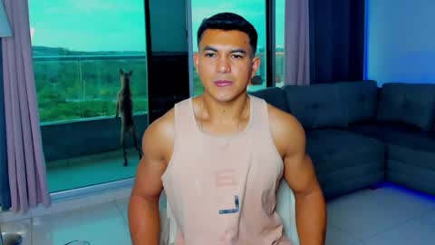Snapshot of leo_cartier chatting on April 22, 10:55 pm Leo Cartier online show from April 22, 10:55 pm