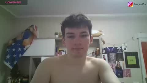leo_cutie online show from June 16, 11:24 am