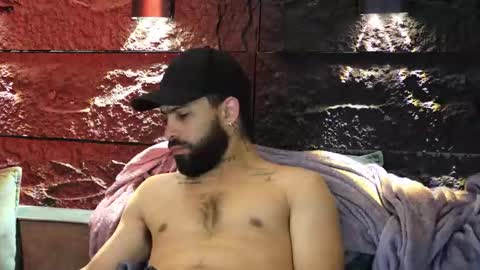 Leo  Diaz online show from September 21, 10:00 pm