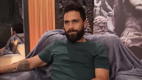 Leo  Diaz online show from September 23, 1:52 am