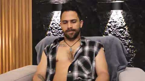 Leo  Diaz online show from January 17, 2:49 am